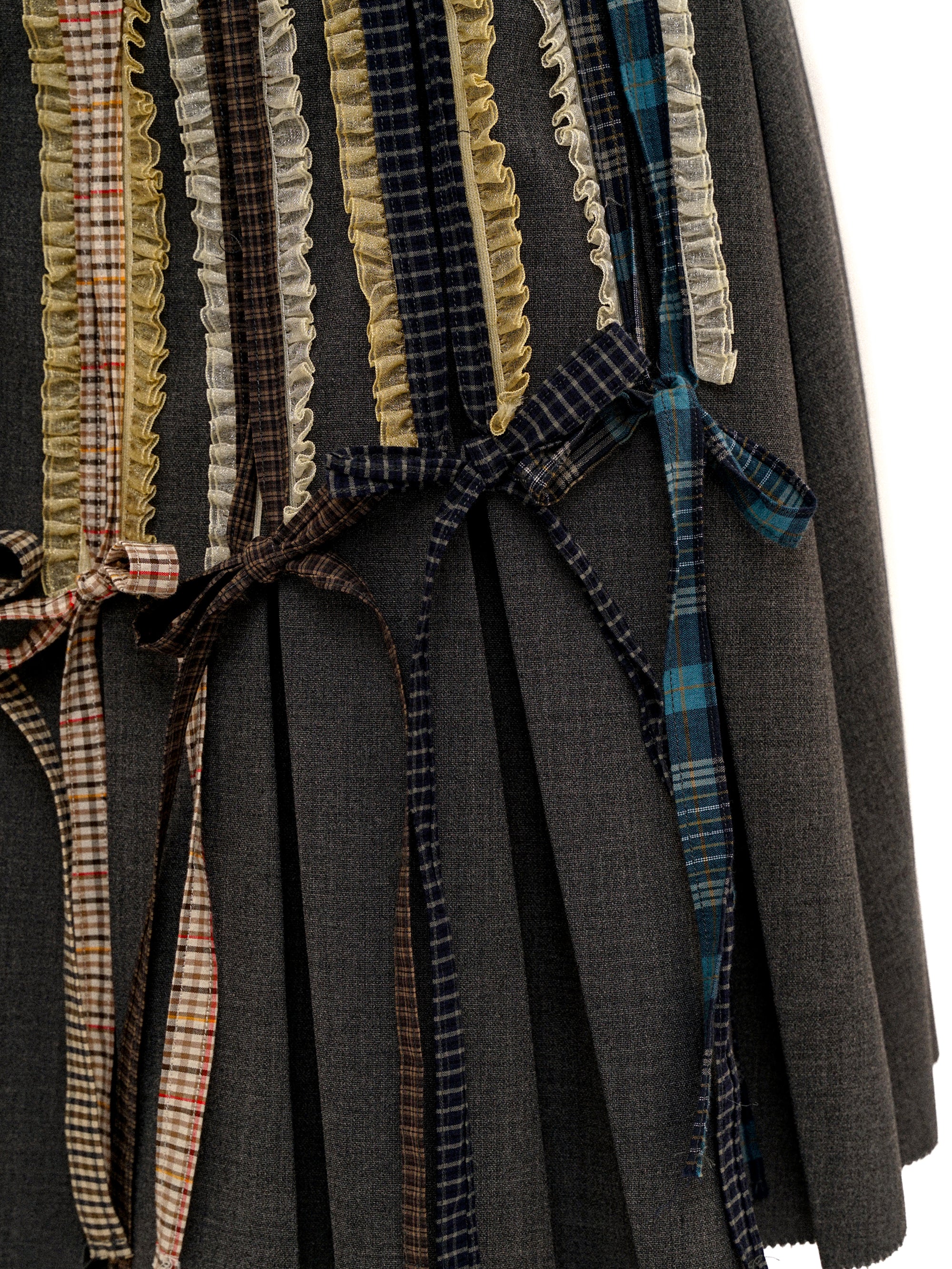 *Faux three-piece plaid patchwork lace midi skirt