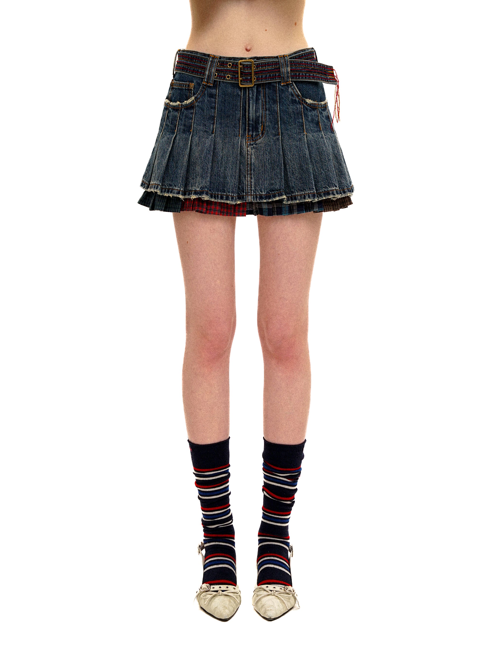 *Color-blocked plaid pleated mini skirt