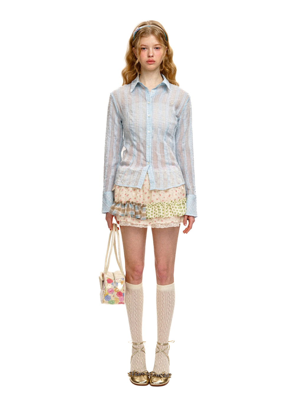 *Plaid long-sleeved shirt