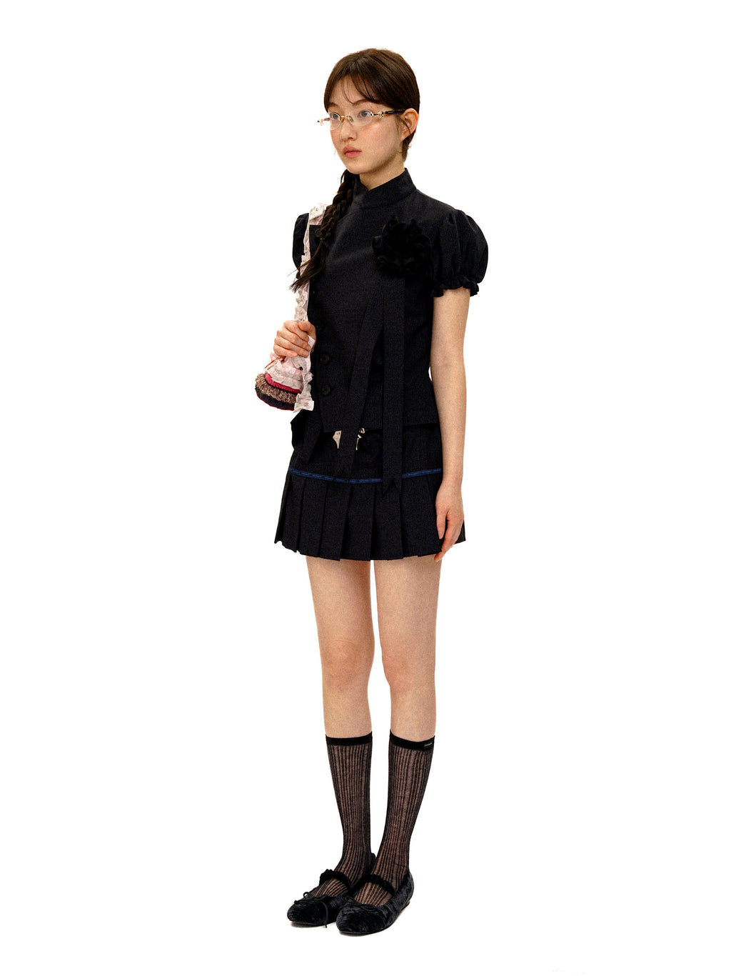 *Dark plaid contrasting pleated short skirt