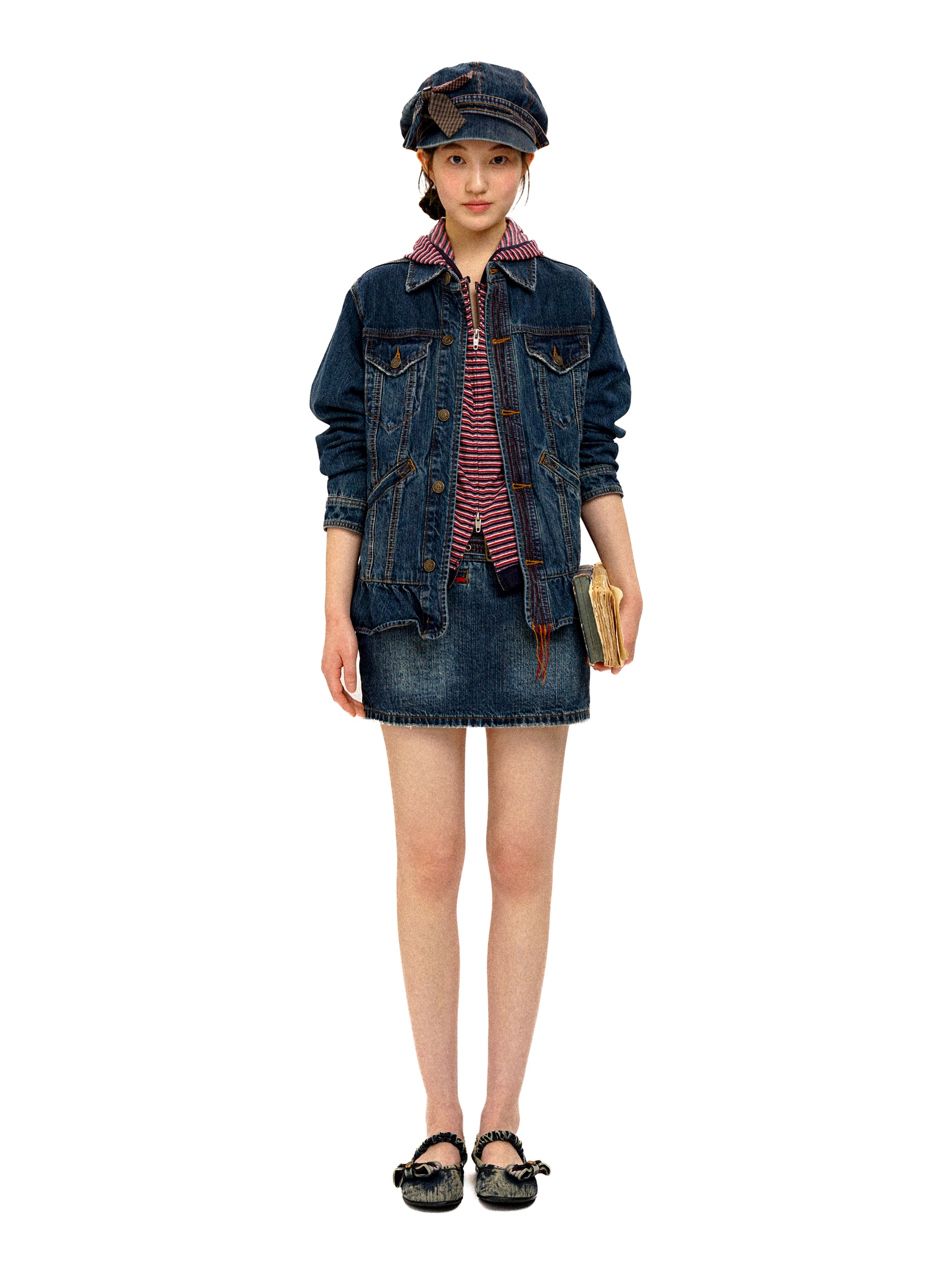 *Colorful chain-belt denim mini skirt