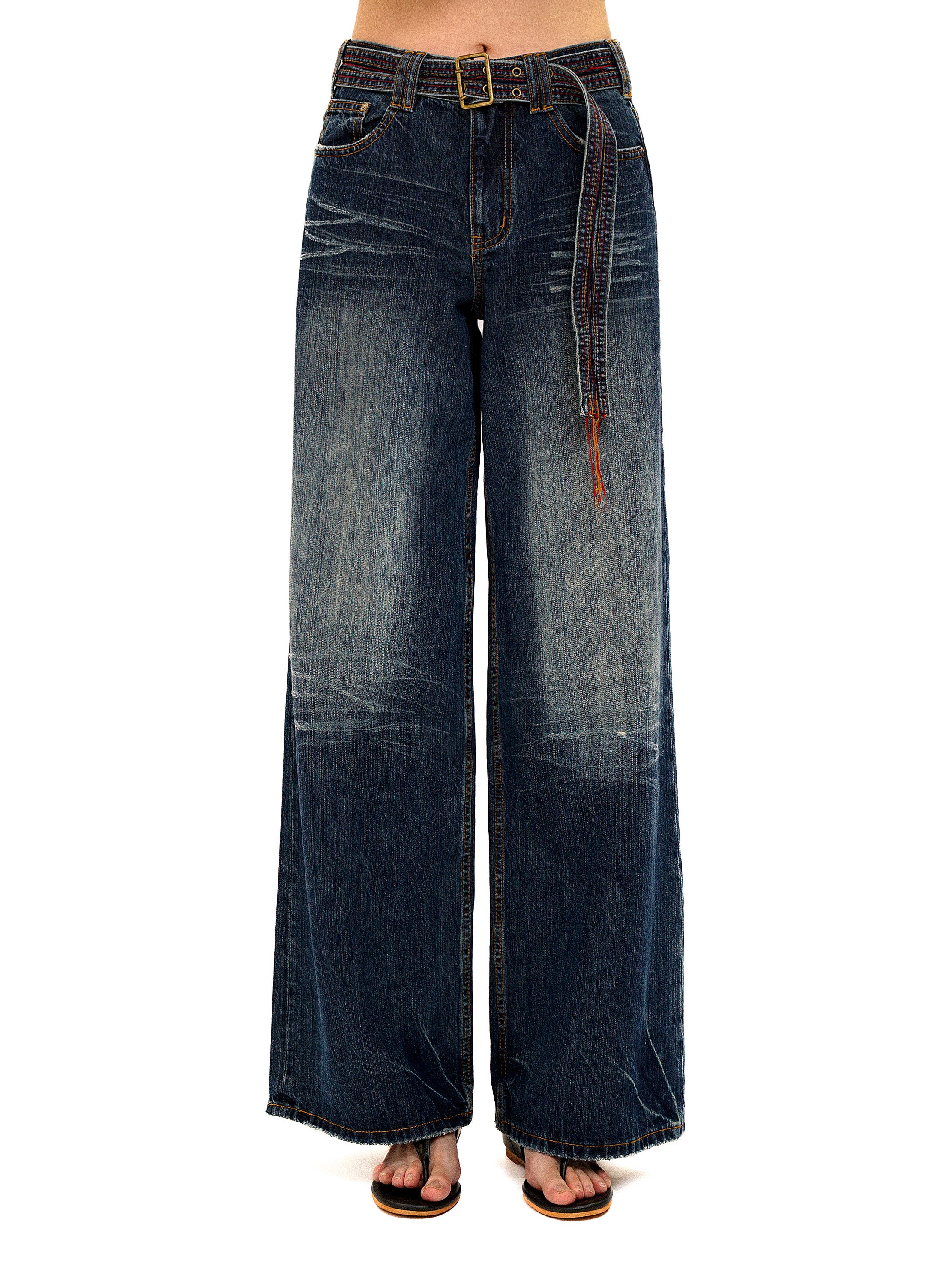 *Colored chain-belt jeans