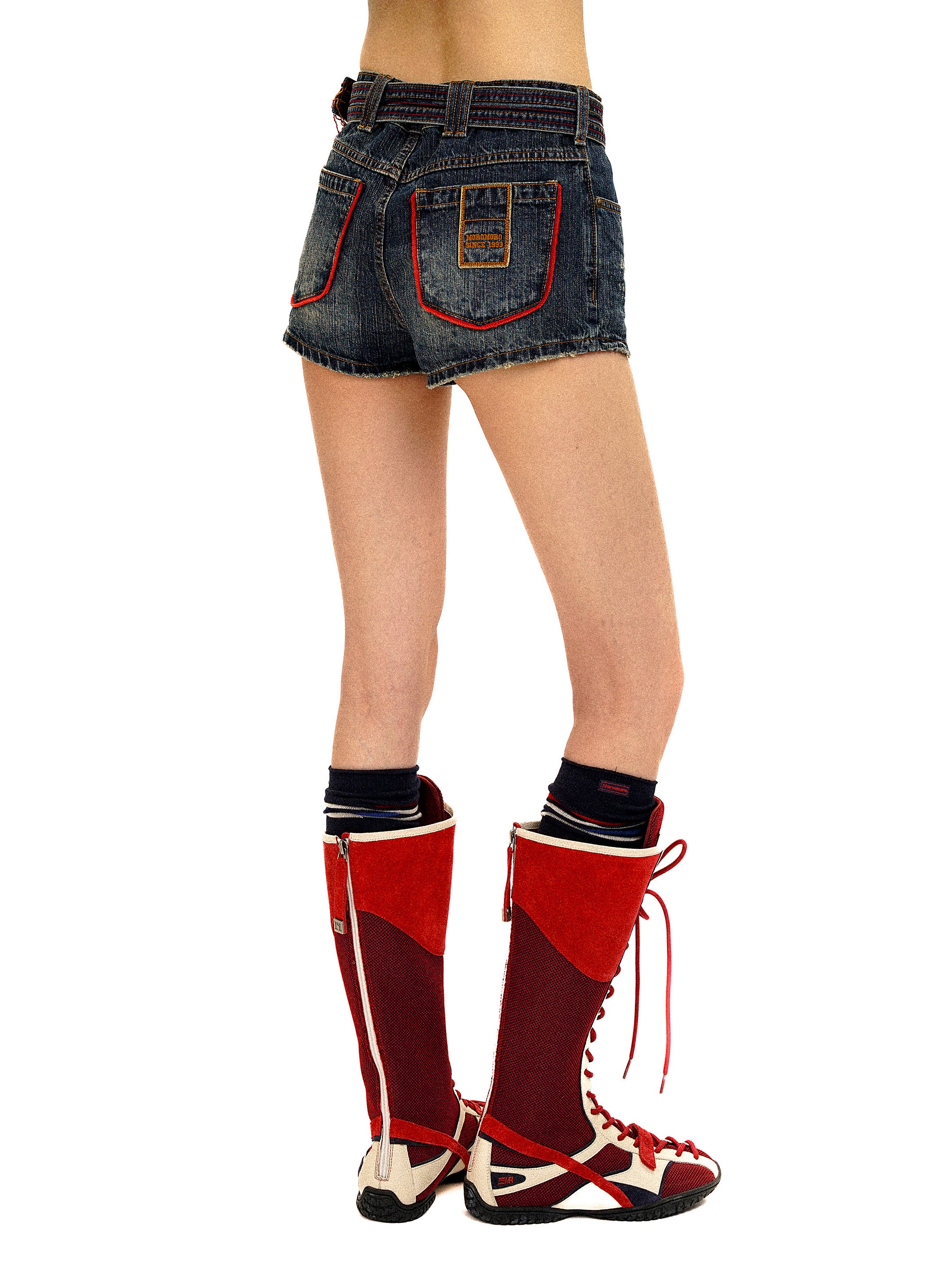 *Color-blocked stitched textured shorts