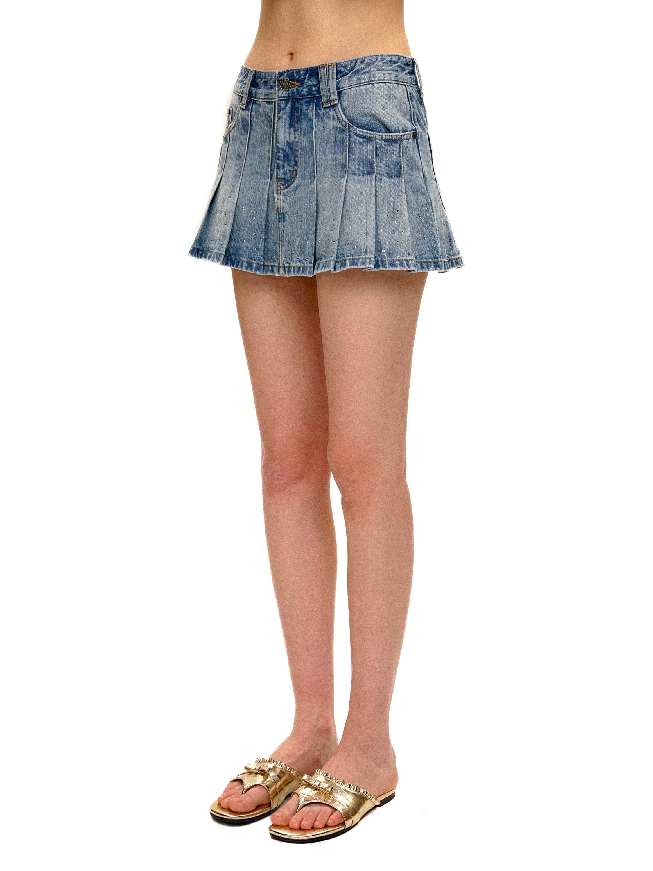 *Pleated denim mini skirt
