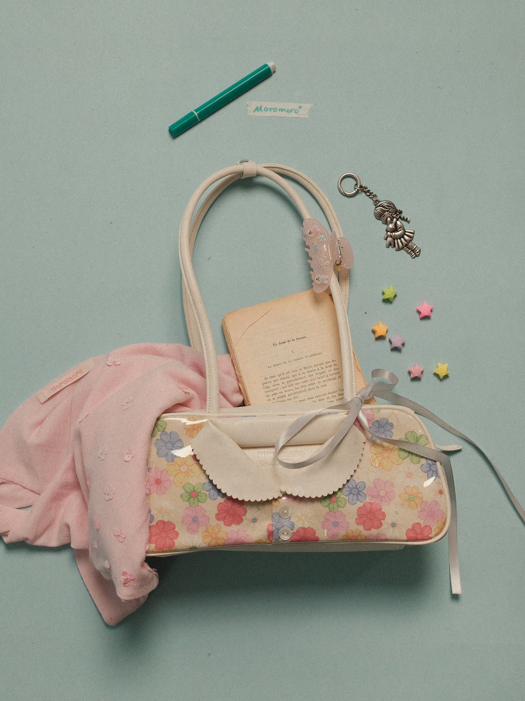 *Deconstructing Doll Collar Underarm Bag