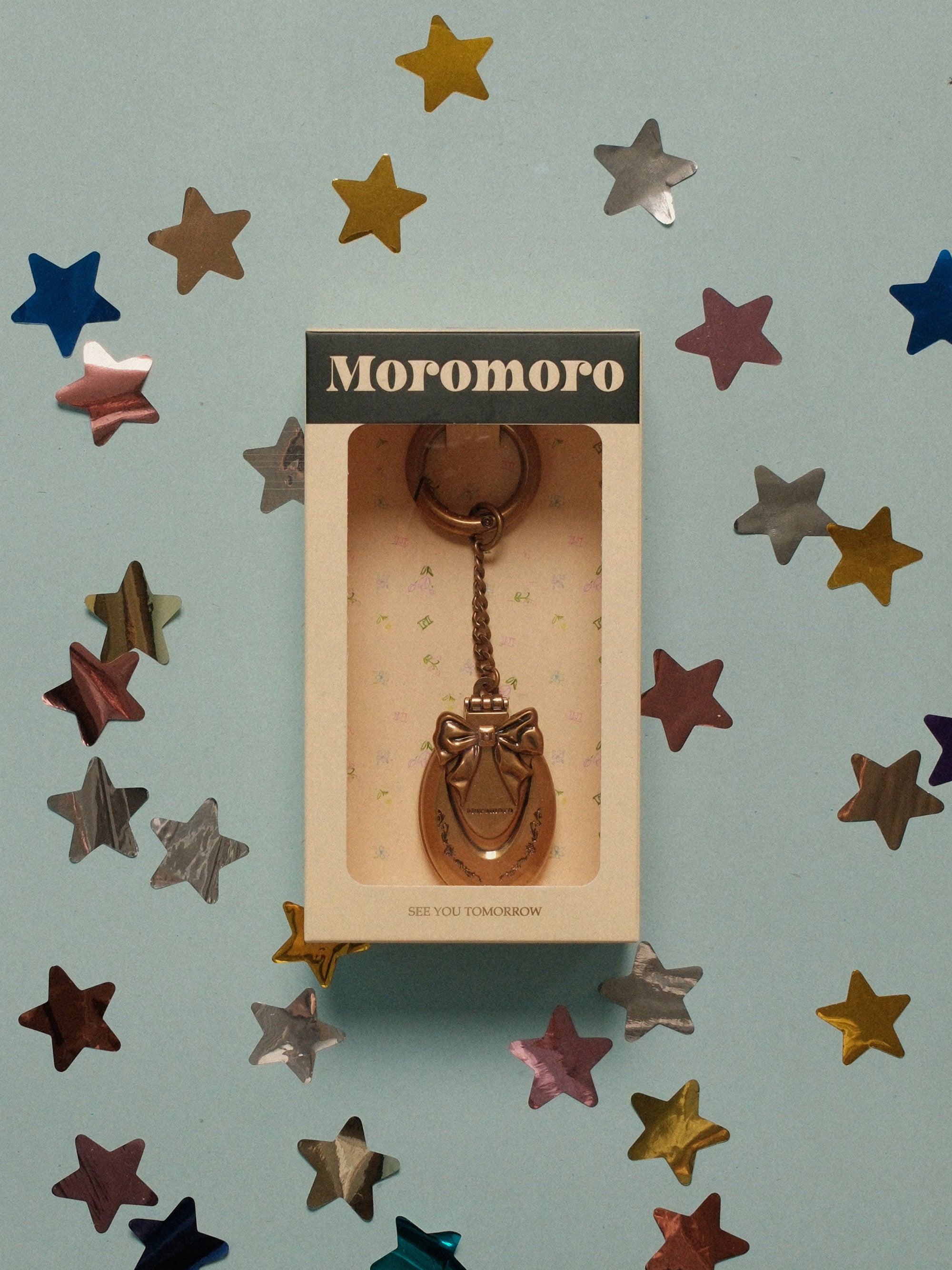 *Bow shaped flip phone pendant