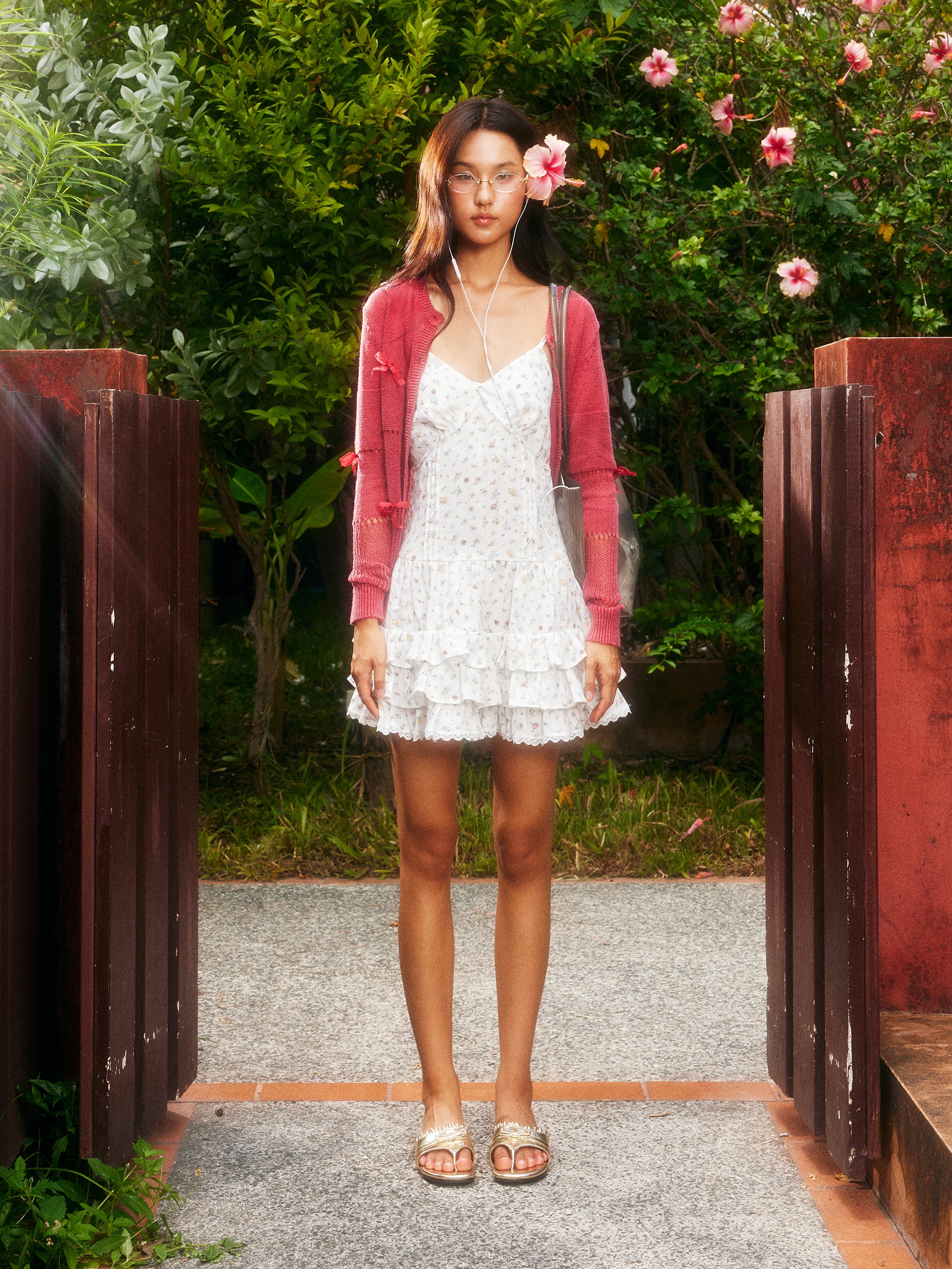 *Floral lace multi-layered camisole dress