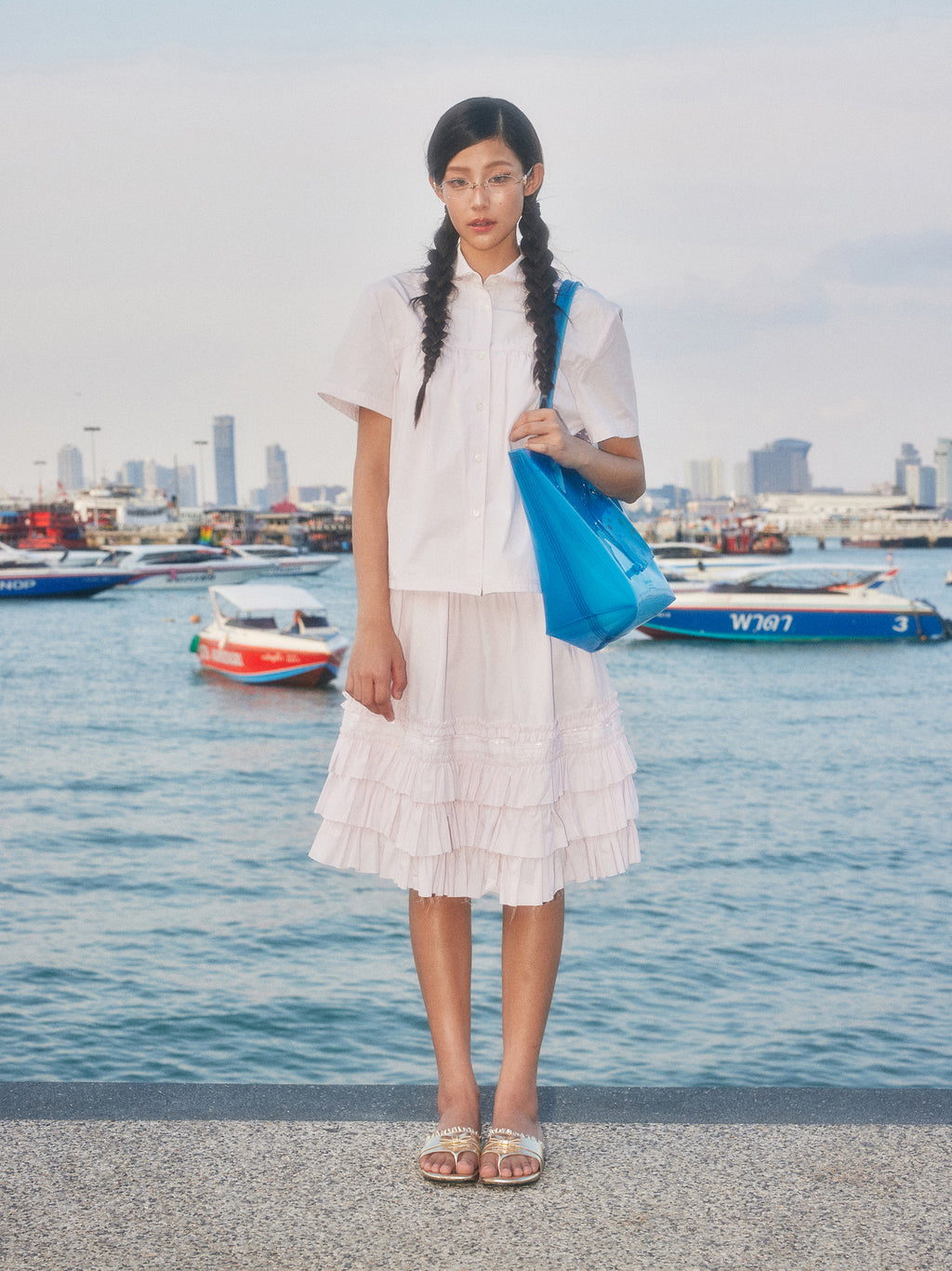 *Peter Pan collar pleated short-sleeved shirt
