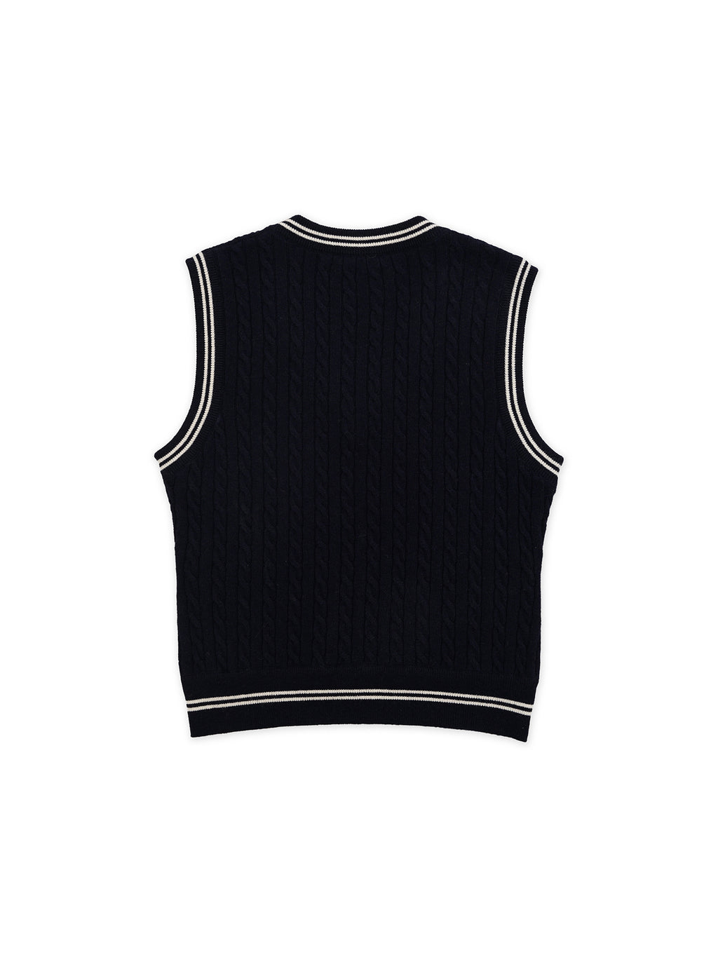 *Color-blocked cable knit bow vest