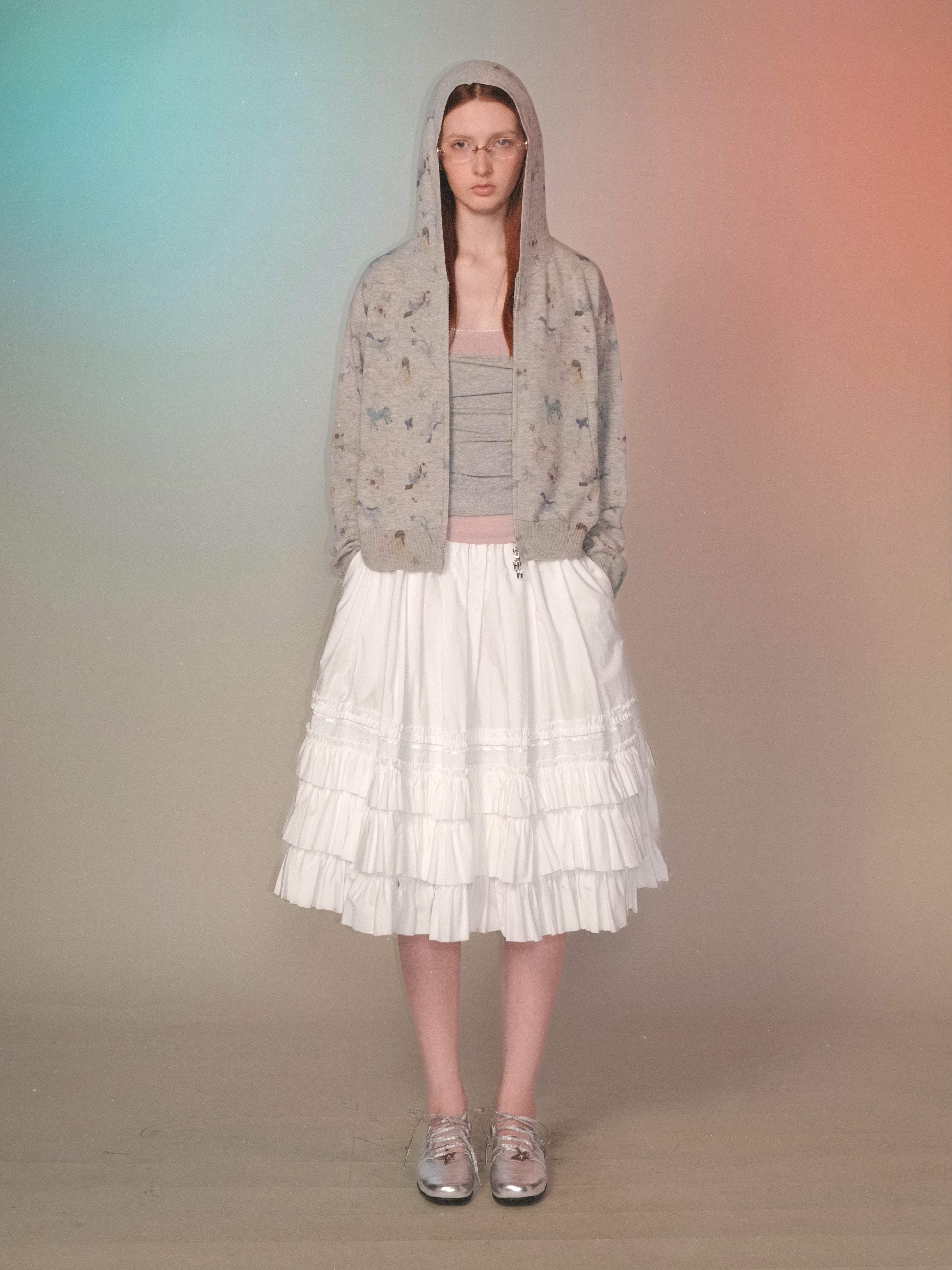 *Multi-layered lace cake skirt