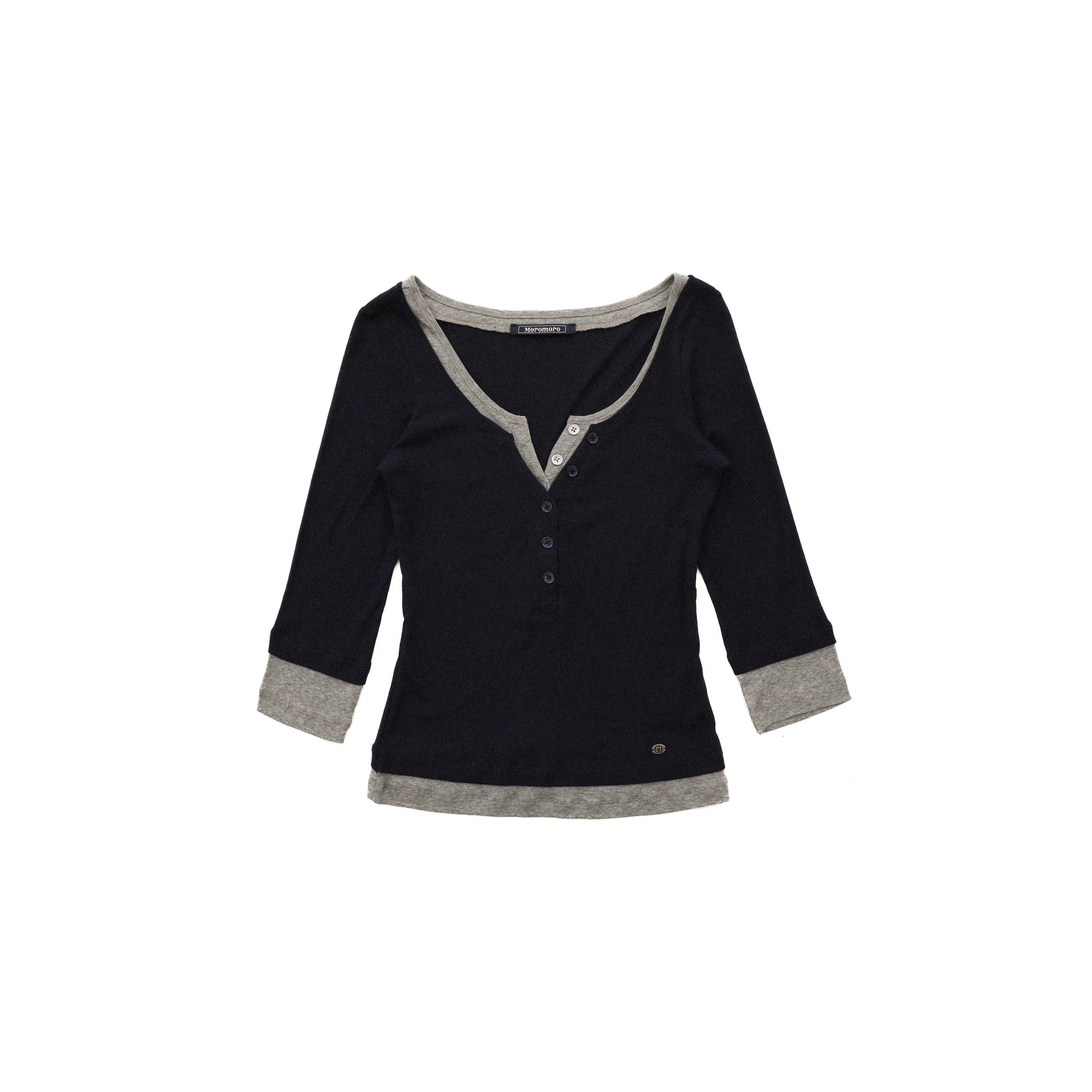 *Faux two-piece color-blocked Henley collar T-shirt