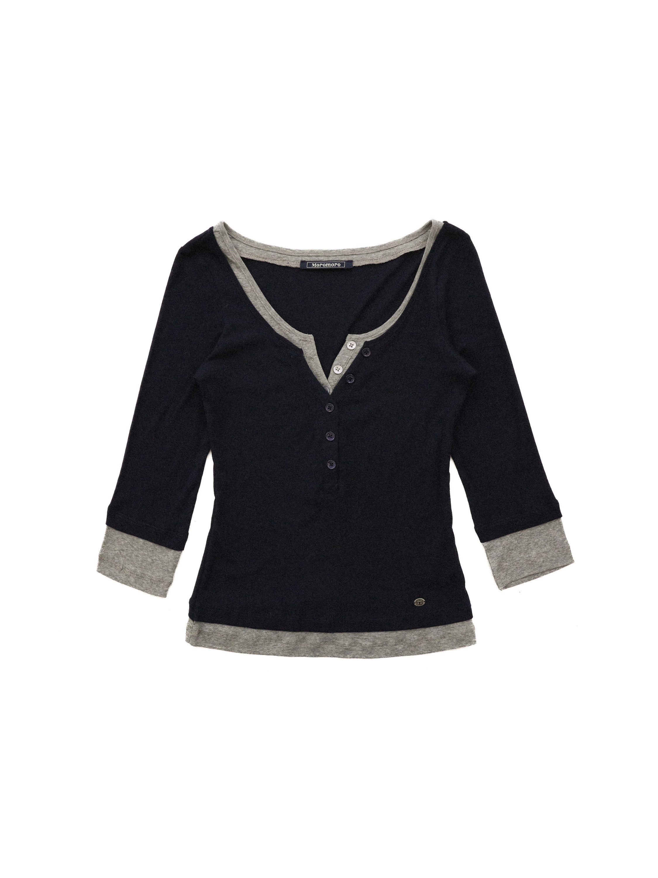 *Faux two-piece color-blocked Henley collar T-shirt
