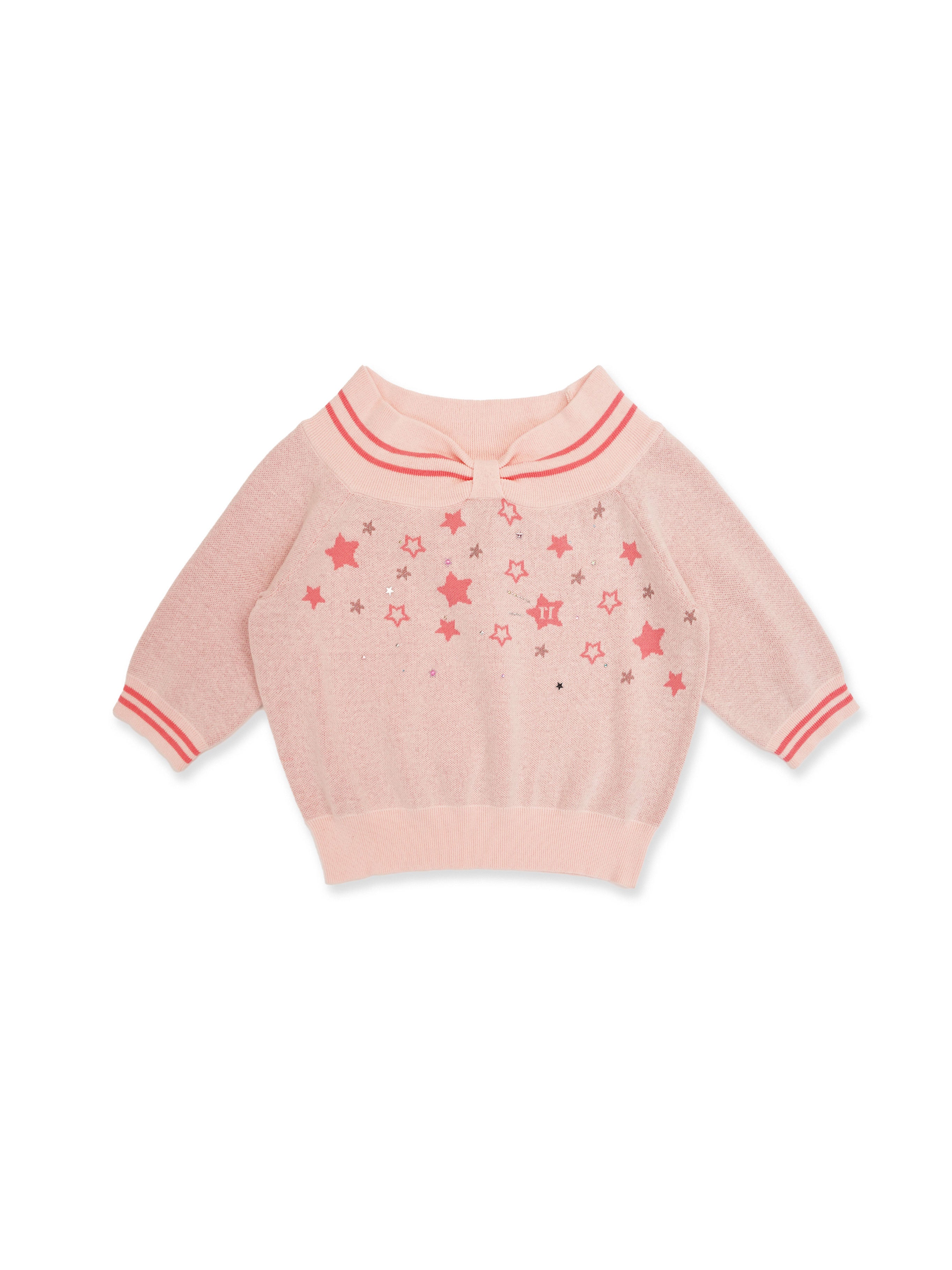 *Off-the-shoulder star-patterned short-sleeved knit top