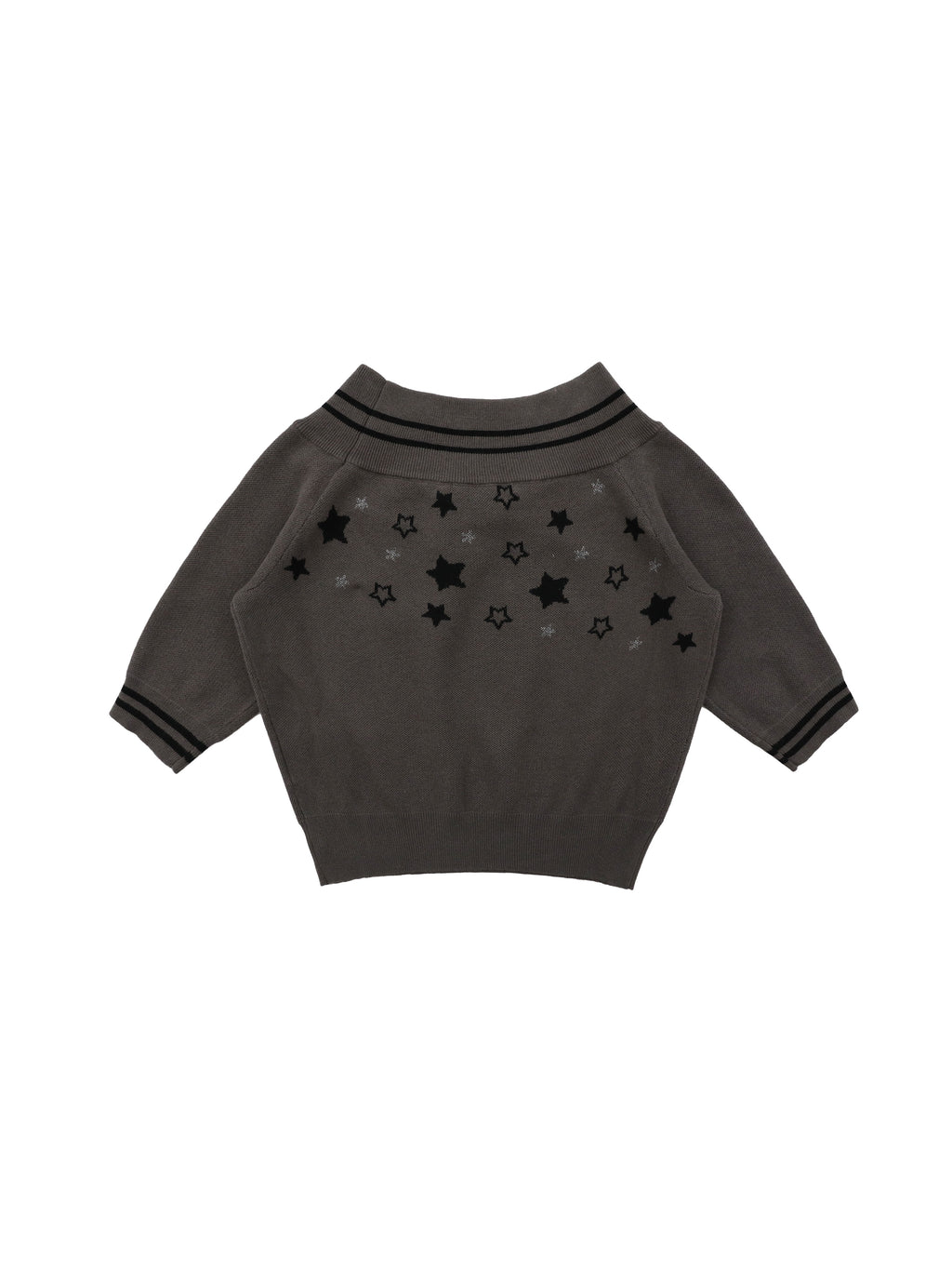 *Off-the-shoulder star-patterned short-sleeved knit top