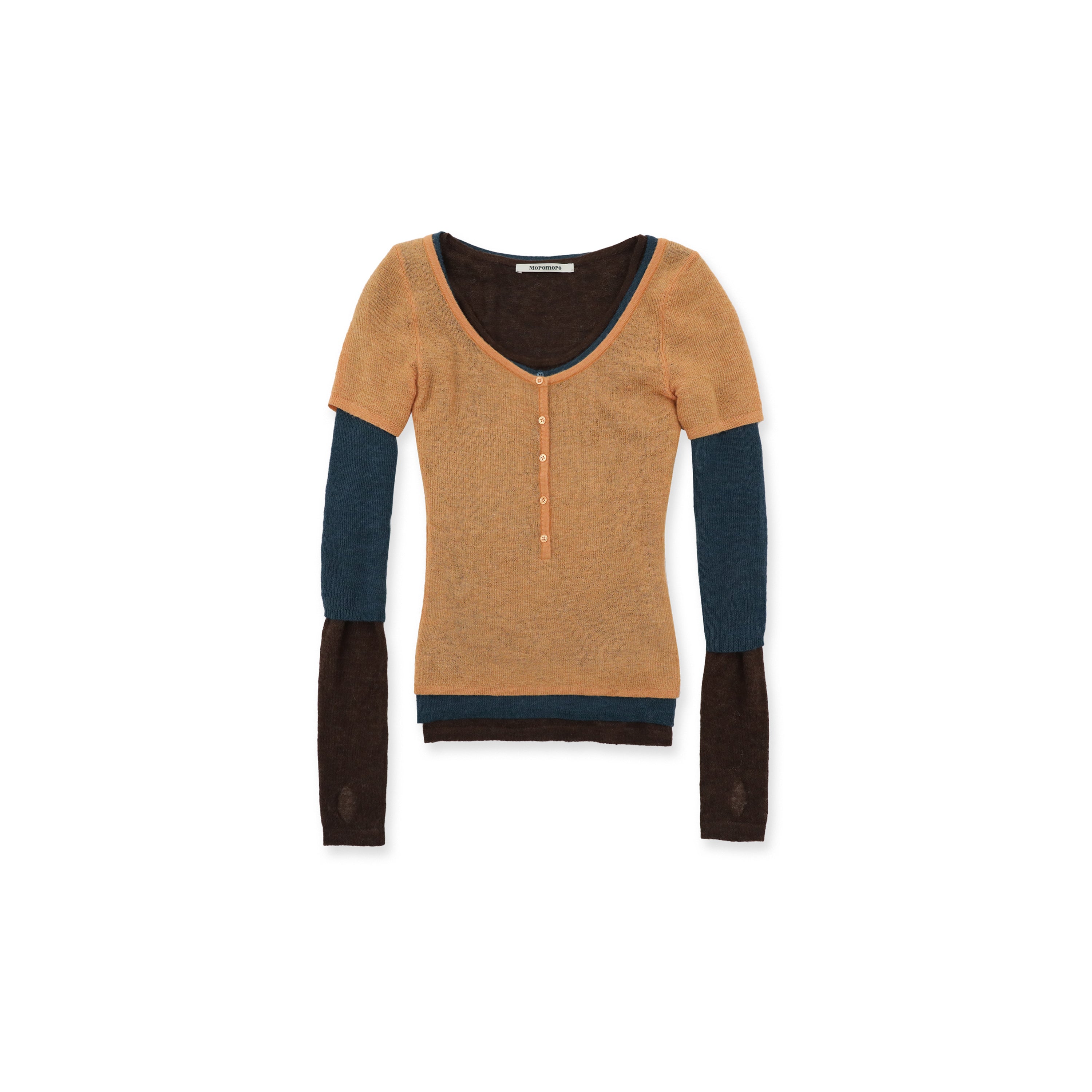 *Three layered color-blocked sweaters