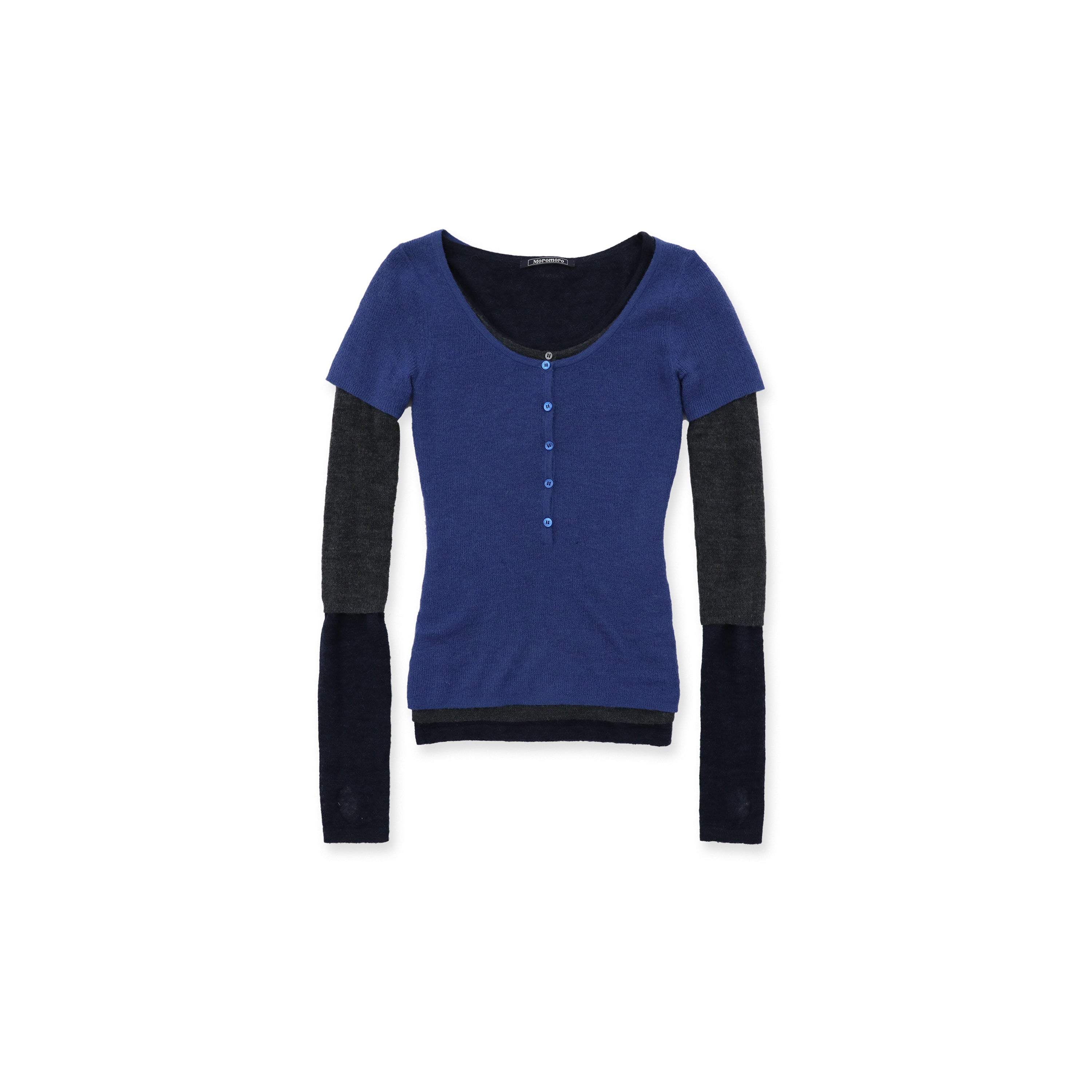 *Three layered color-blocked sweaters