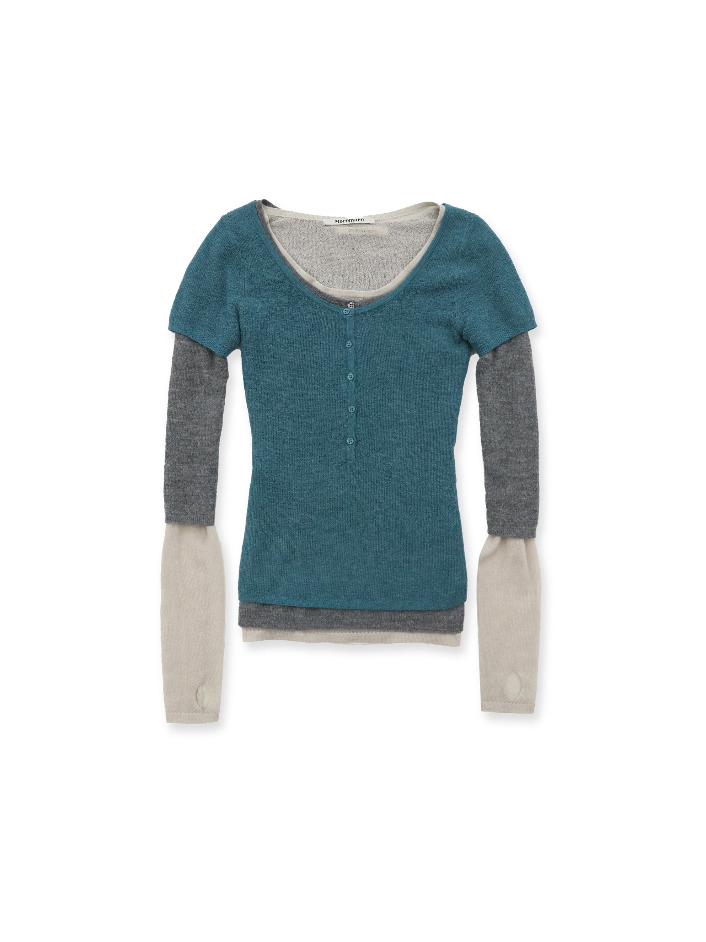 *Three layered color-blocked sweaters