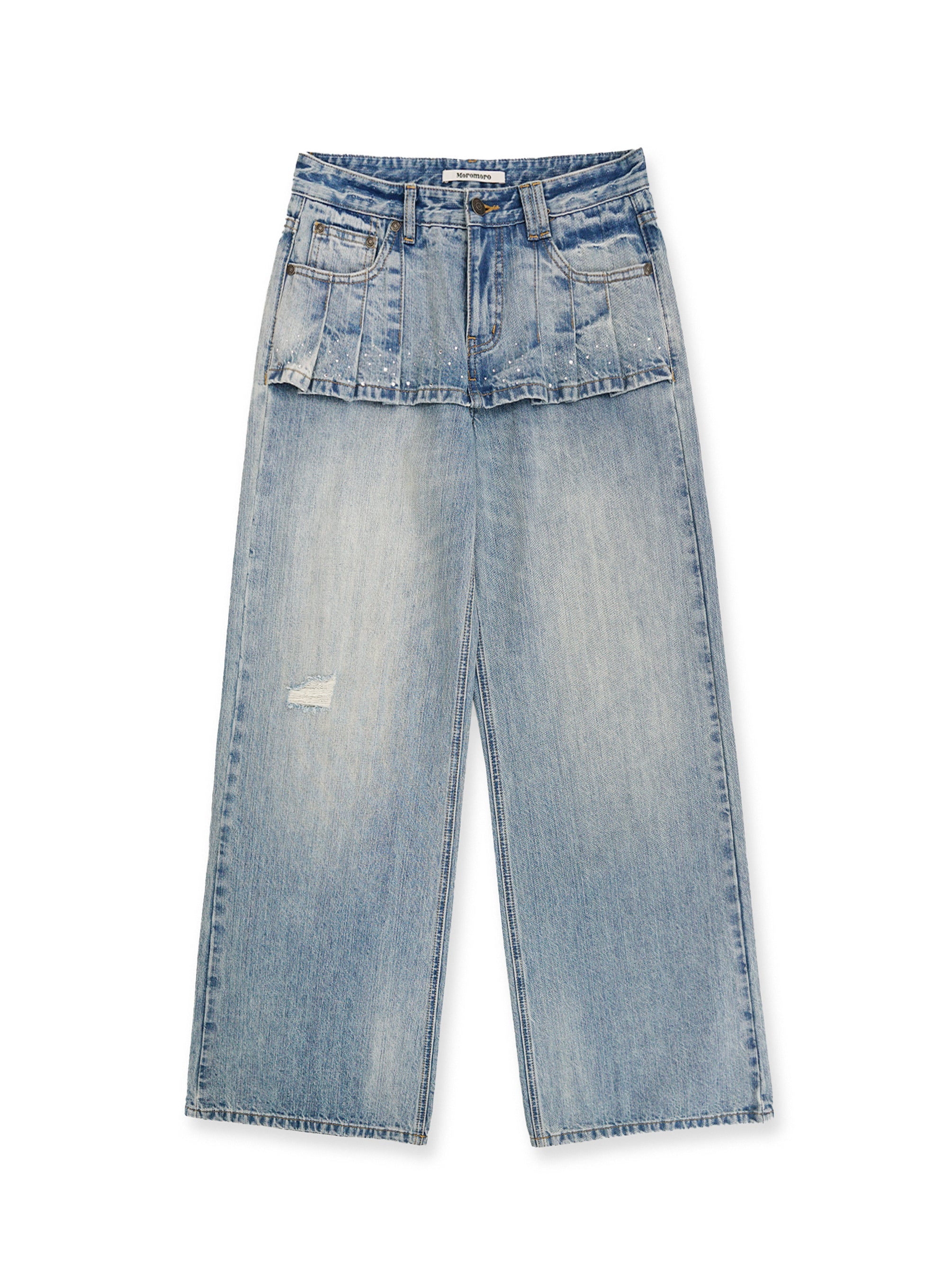 *Pleated jeans