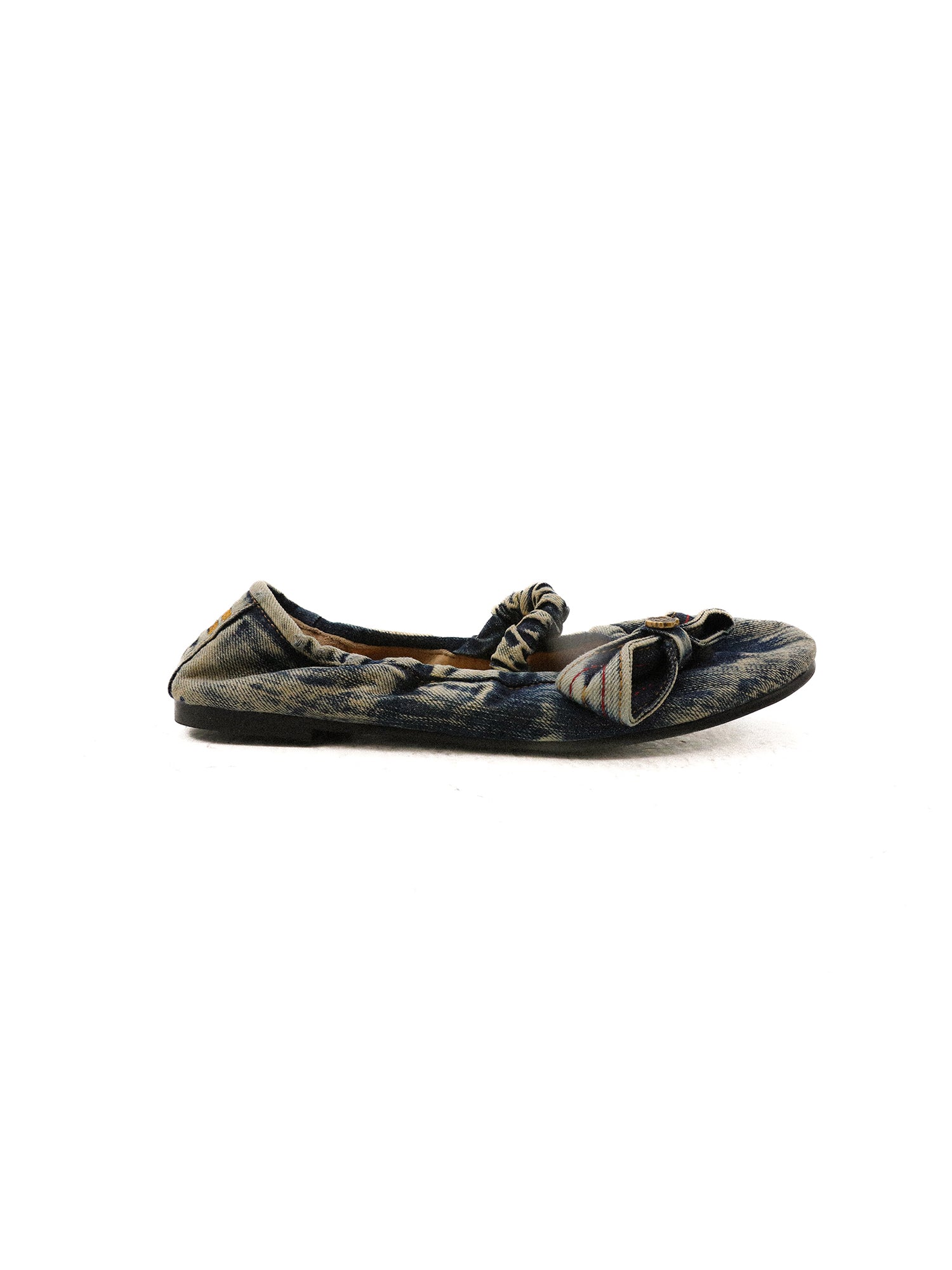 *Washed denim ballet flats